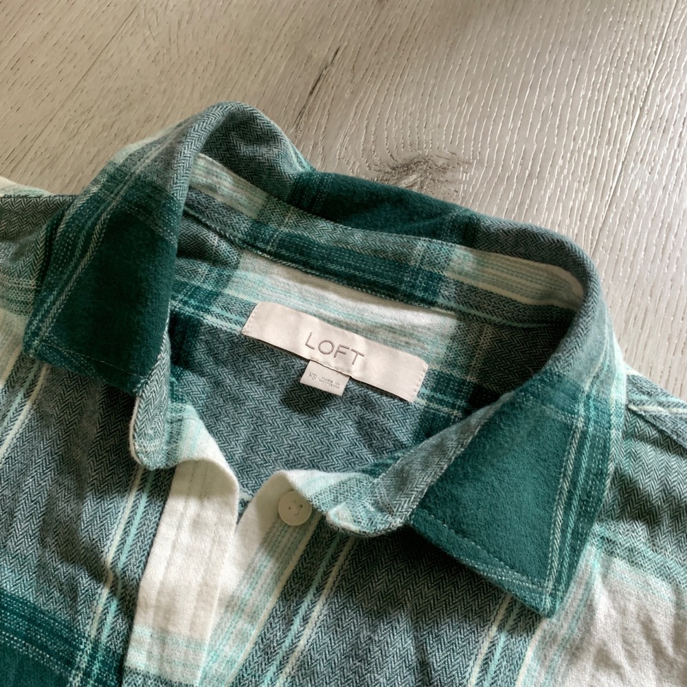 LOFT Green White Plaid Flannel Button Down Shirt Herringbone XS‎ Soft Gorpcore